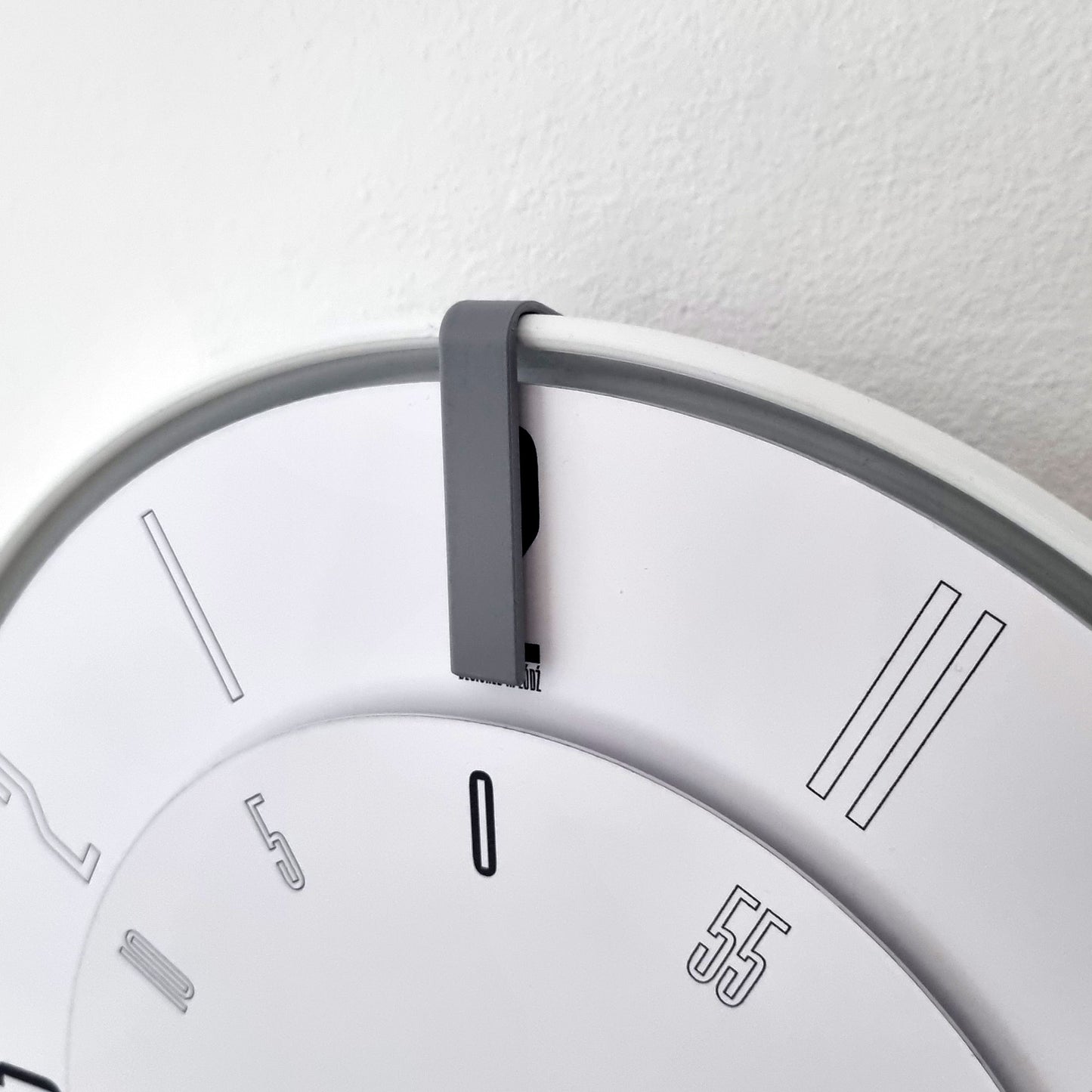 FIRST Medium White/Grey/White Wall Clock