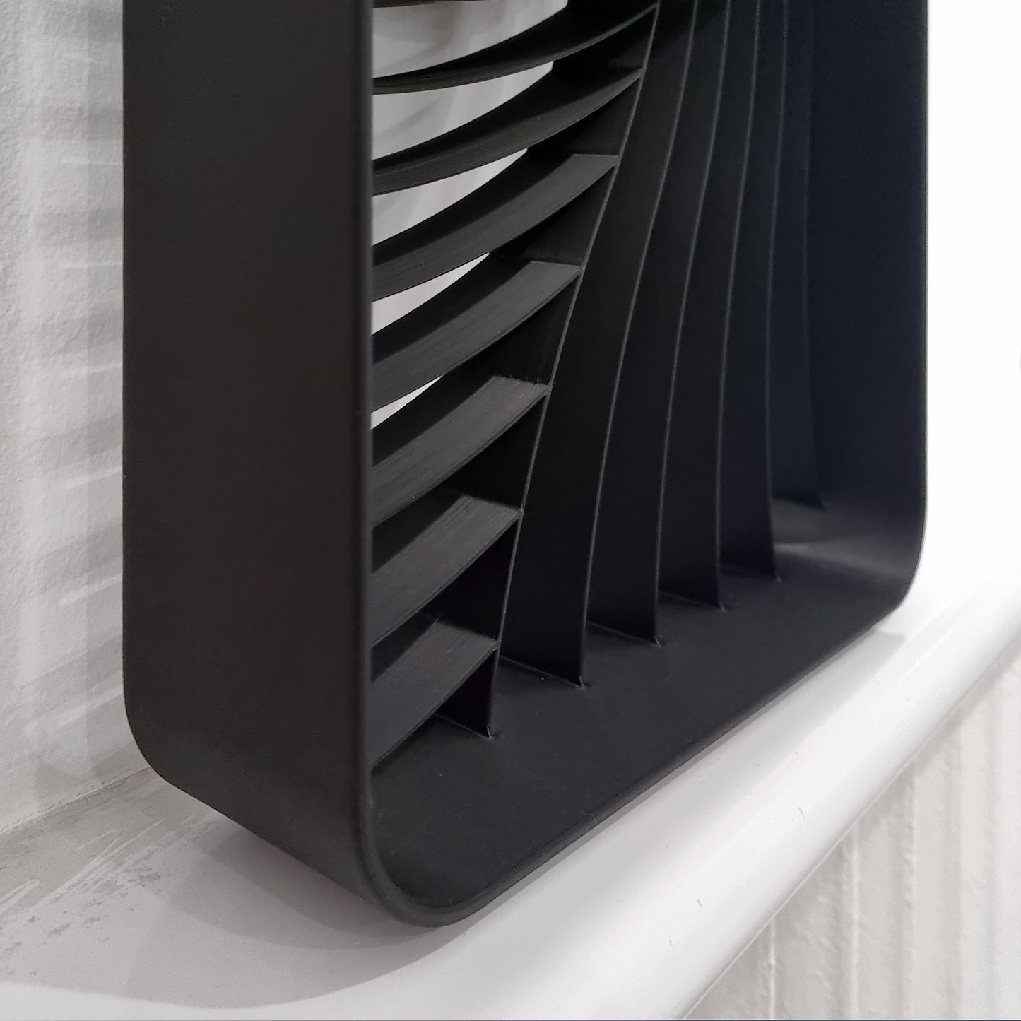 CUBE Small Black/Black/Mosaic Shelf Clock