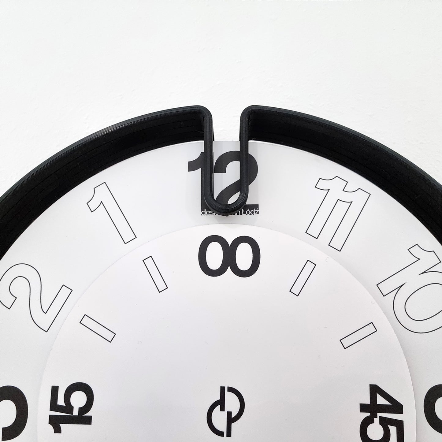 NOOK Medium Black/White #1 Wall Clock