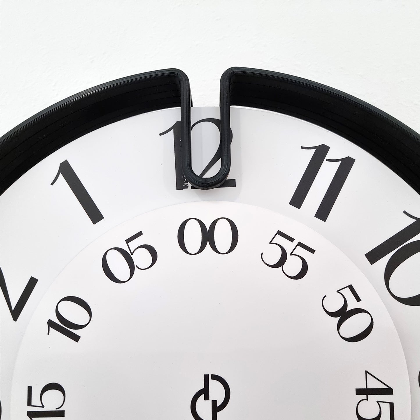 NOOK Medium Black/White #2 Wall Clock