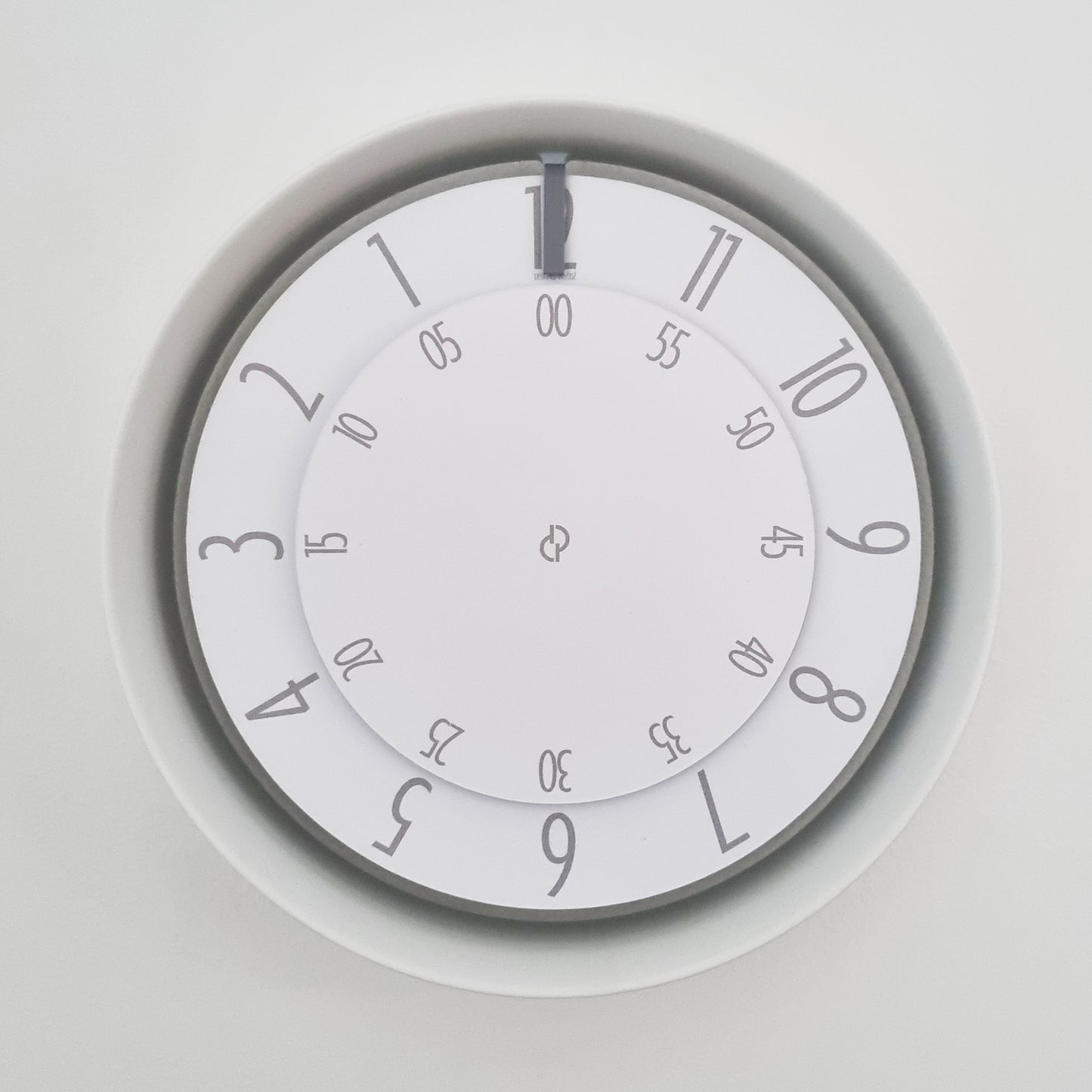FLOW Small White/Grey/White Wall Clock