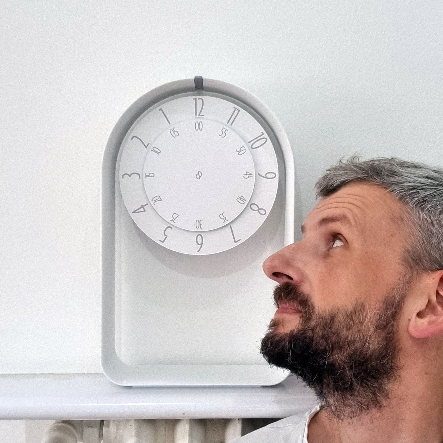 FLOW Small White/Grey/White Shelf Clock