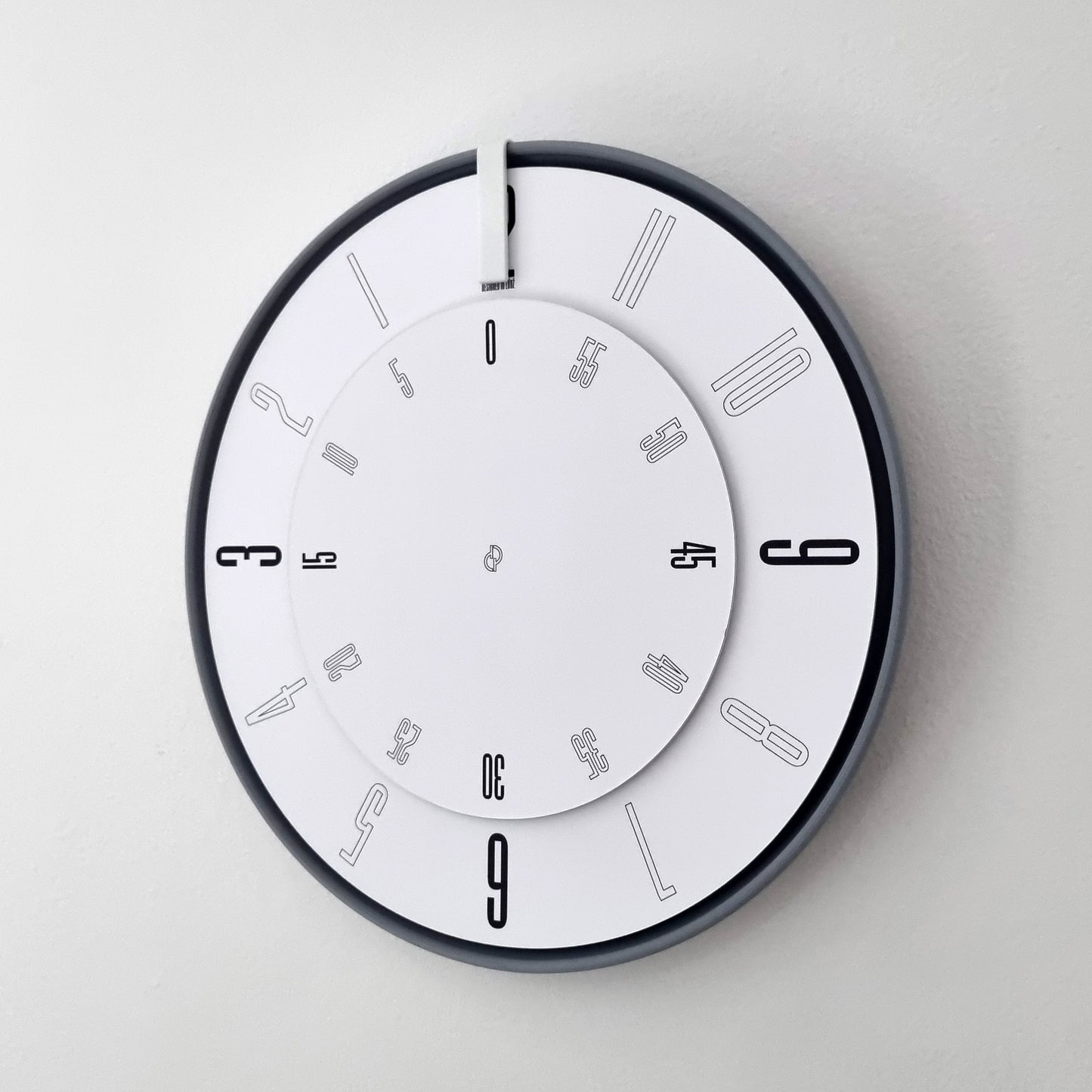 FIRST Medium Grey/White/White Wall Clock