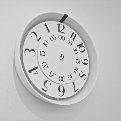 FLOW Medium White/Black/White #1 Wall Clock