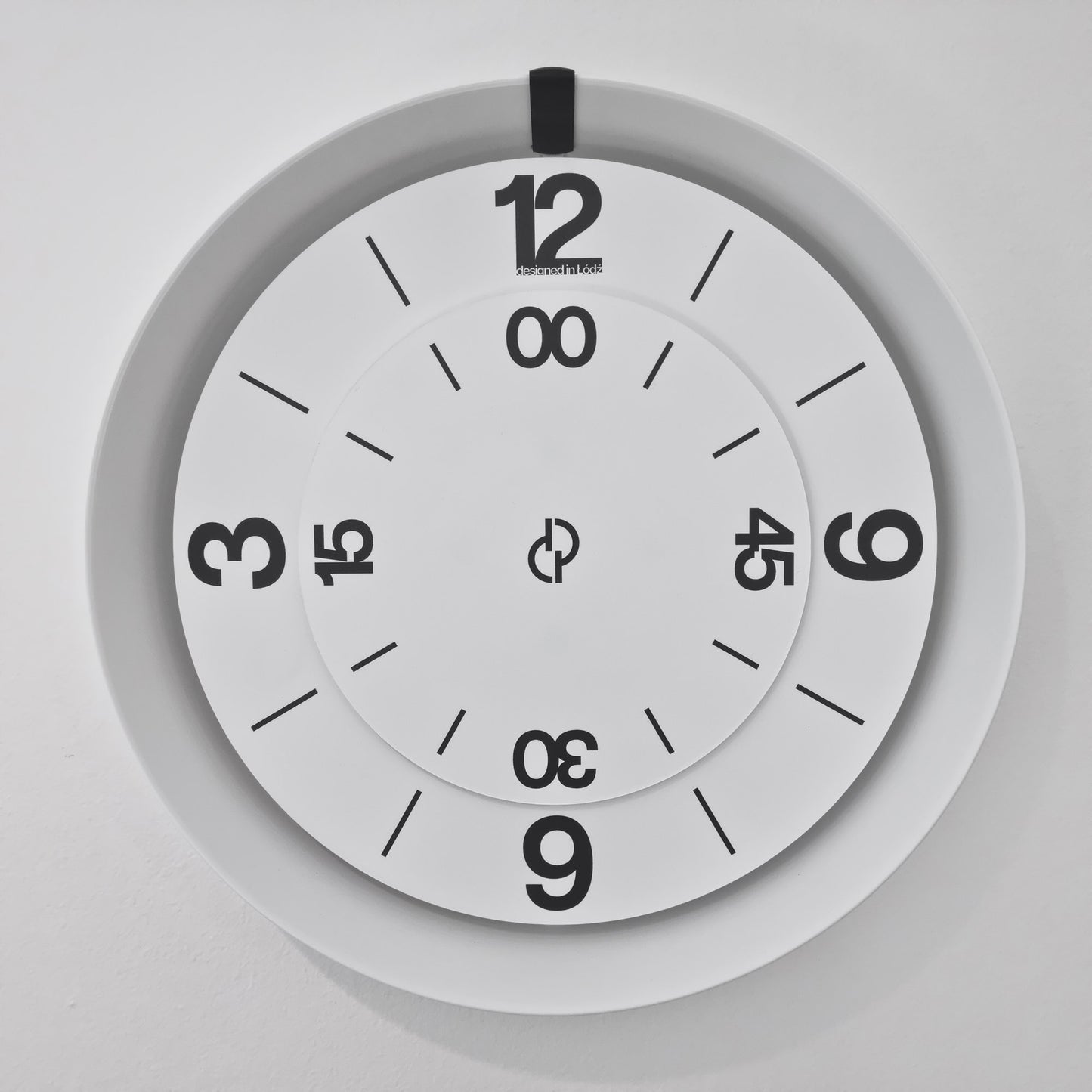 FLOW Medium White/Black/White #2 Wall Clock