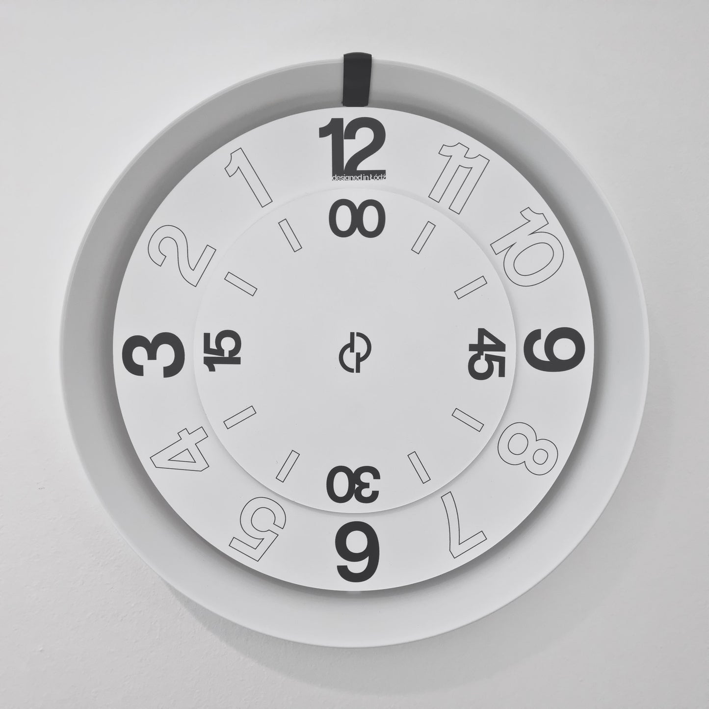 FLOW Medium White/Black/White #3 Wall Clock