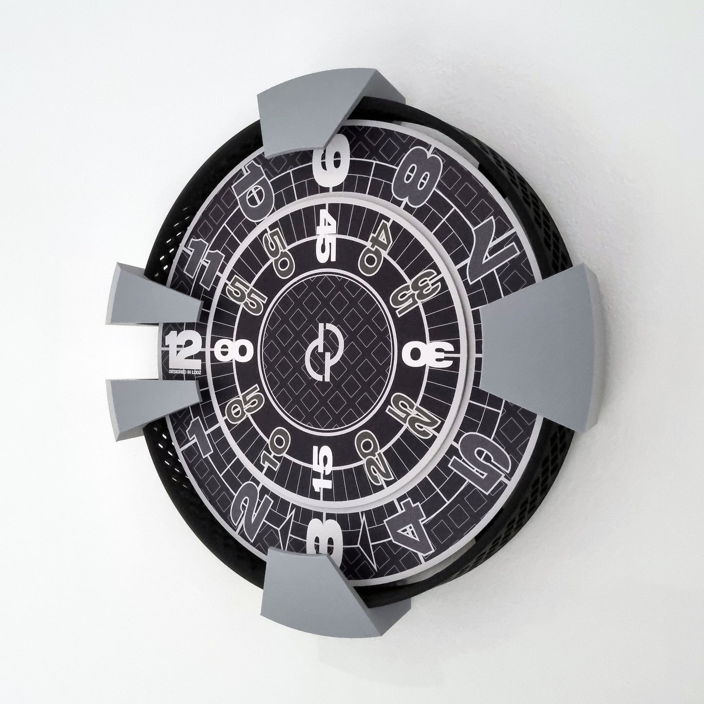 SHOCKWAVE Medium Black/Grey Wall Clock